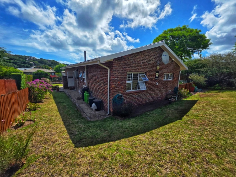 2 Bedroom Property for Sale in Sedgefield Central Western Cape